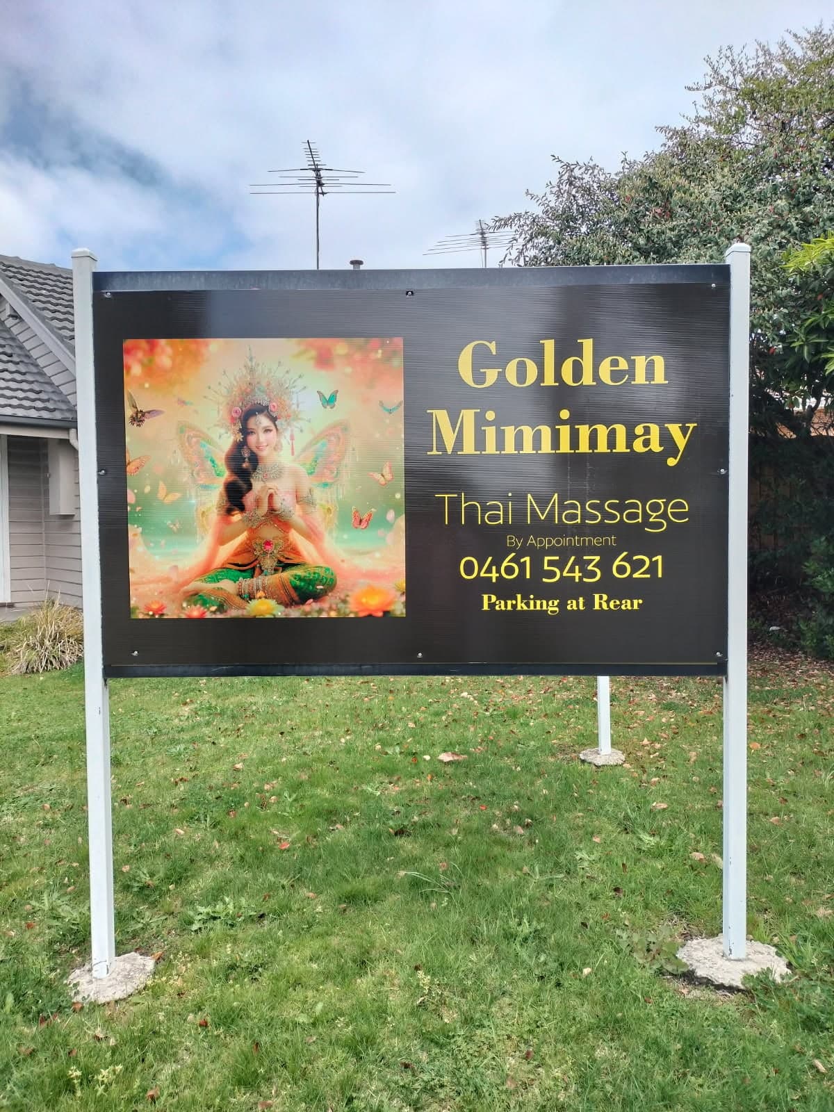 Golden MiMiMay Thai Massage