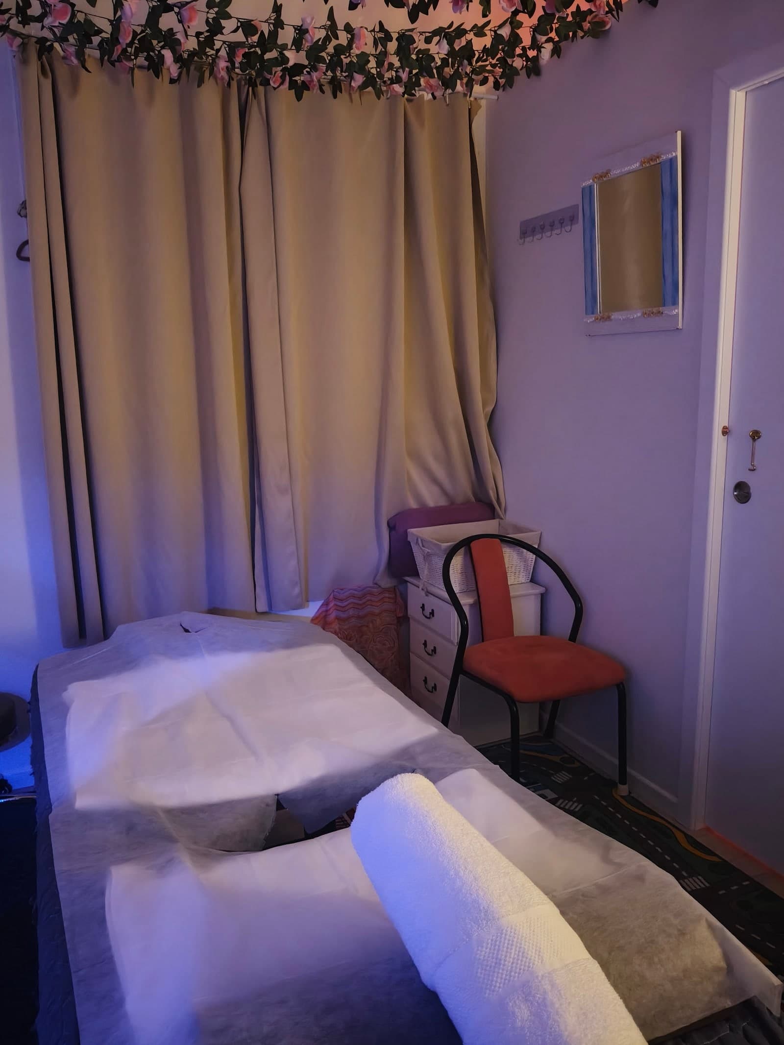 Sky Rainbow Massage