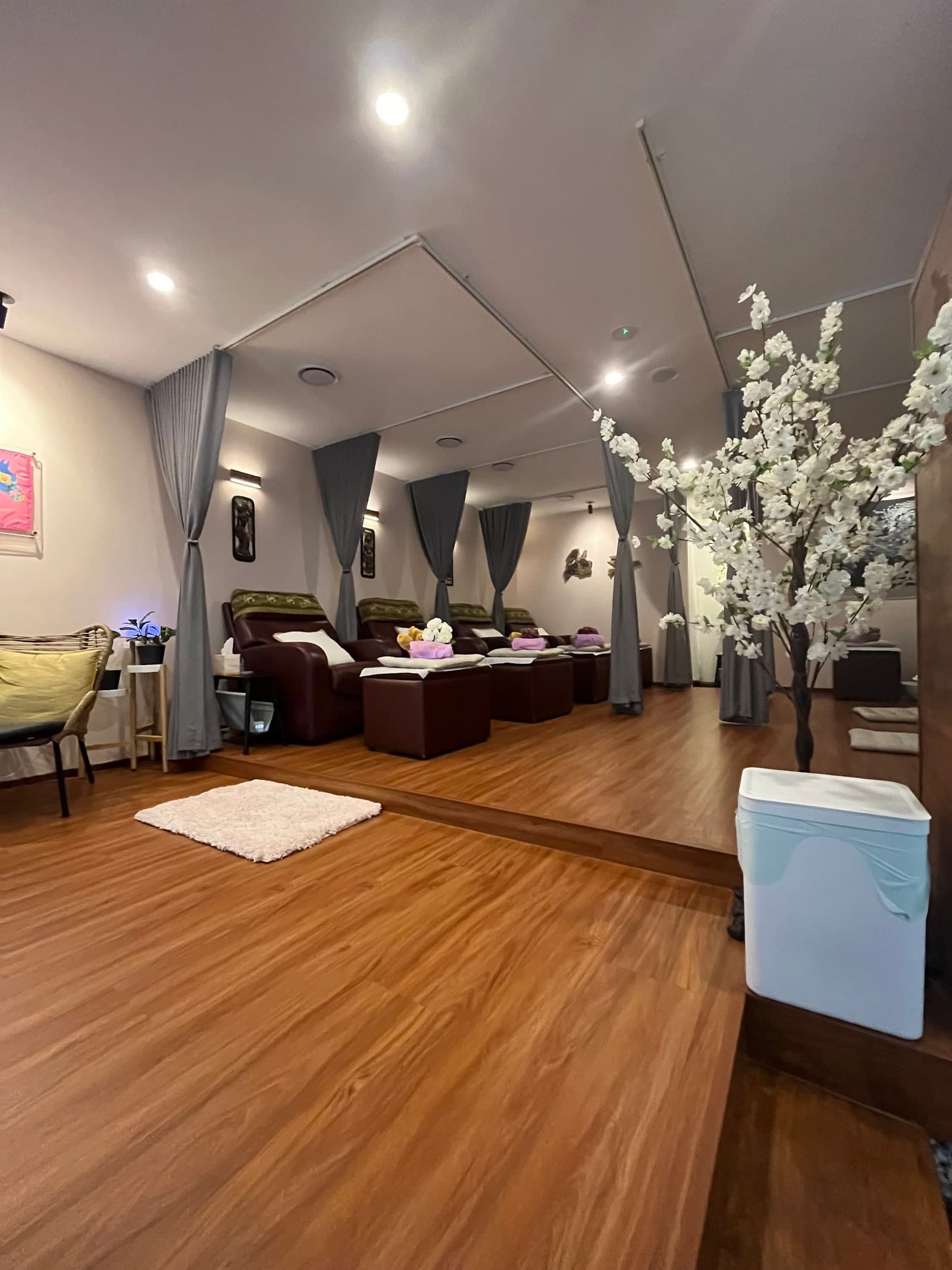 So Thai Massage & Spa Market Square
