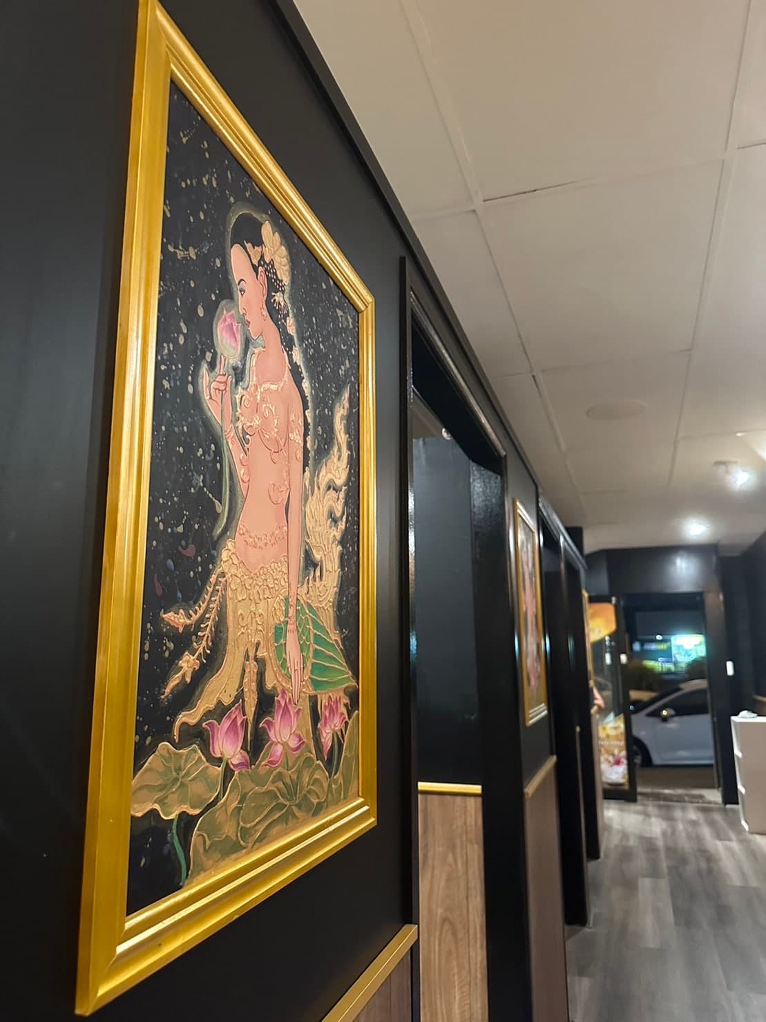 Queen's Thai massage