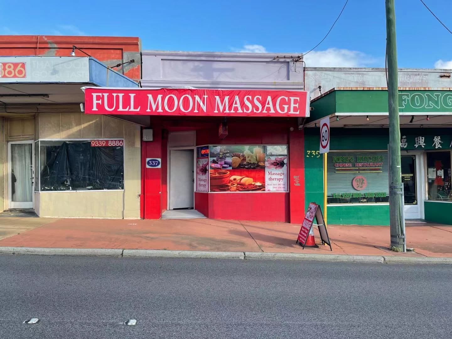 Full Moon Massage